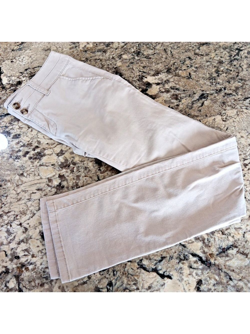 Size 2 30L American Eagle Beige Skinny Low Rise Womens Pants